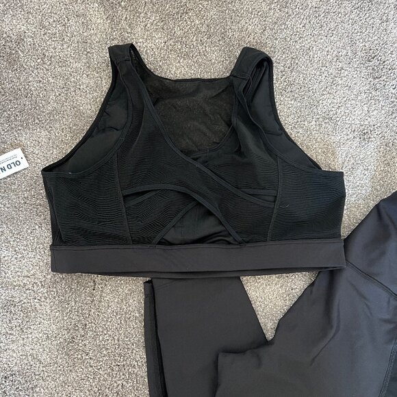 Old Navy Sheer Black Active Set - Picture 3 of 5